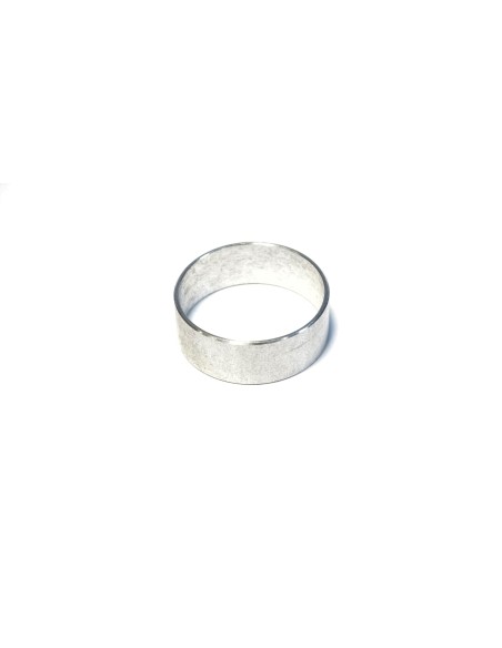 Regulator spacer